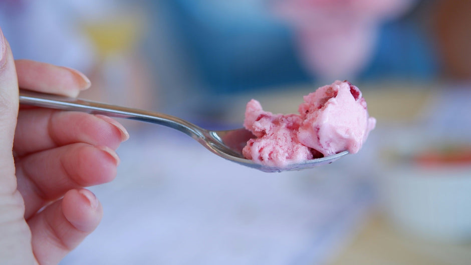 Summer Cool Down: How to Make Healthy Frozen Yogurt at Home