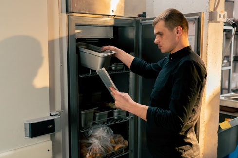 8 Quick Steps To Defrost Your Commercial Refrigerator