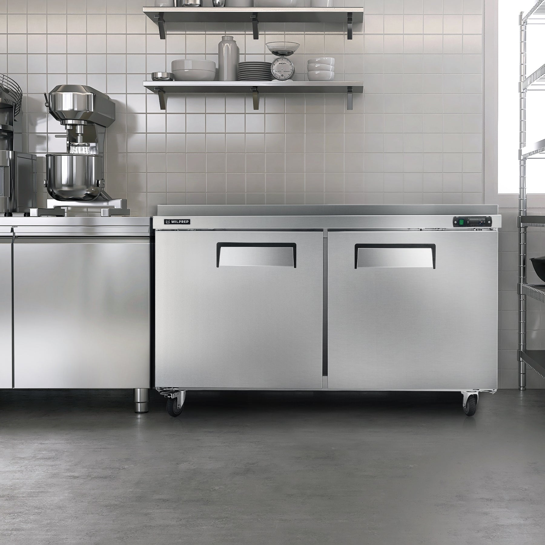 Low-profile commercial refrigerator combining prep table worktop and refrigerated interior